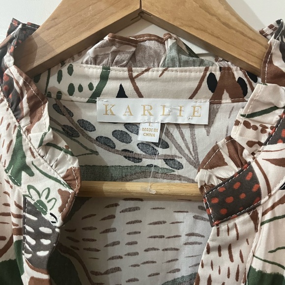 Karlie Multicolor Leaf Print Top - Picture 2 of 2